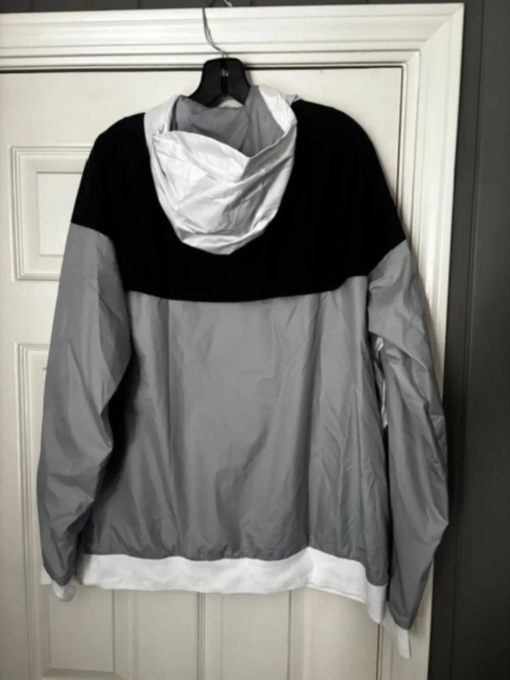 Nike Men's Sportswear Windrunner Hooded Jacket (Size XL)